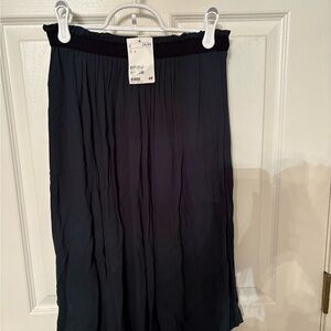 H&M Dark Green Midi Skirt